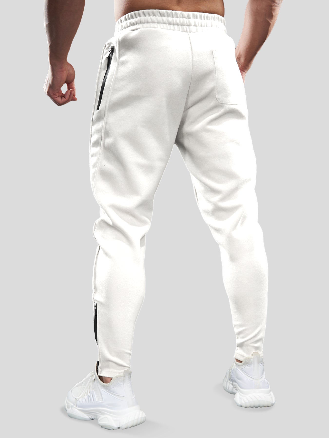 Weekend Performance Jogger con cremallera en el tobillo
