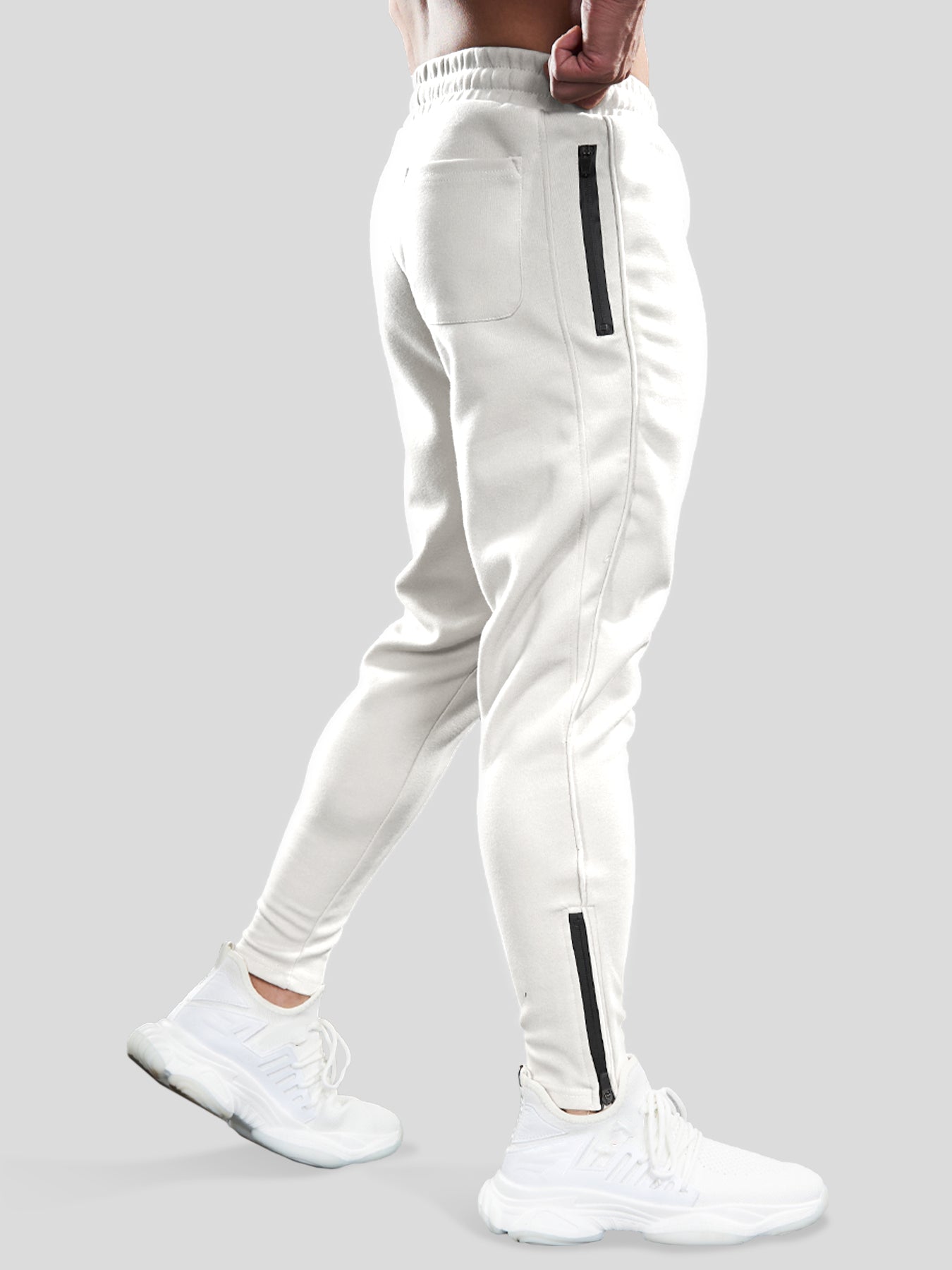 Weekend Performance Jogger con cremallera en el tobillo
