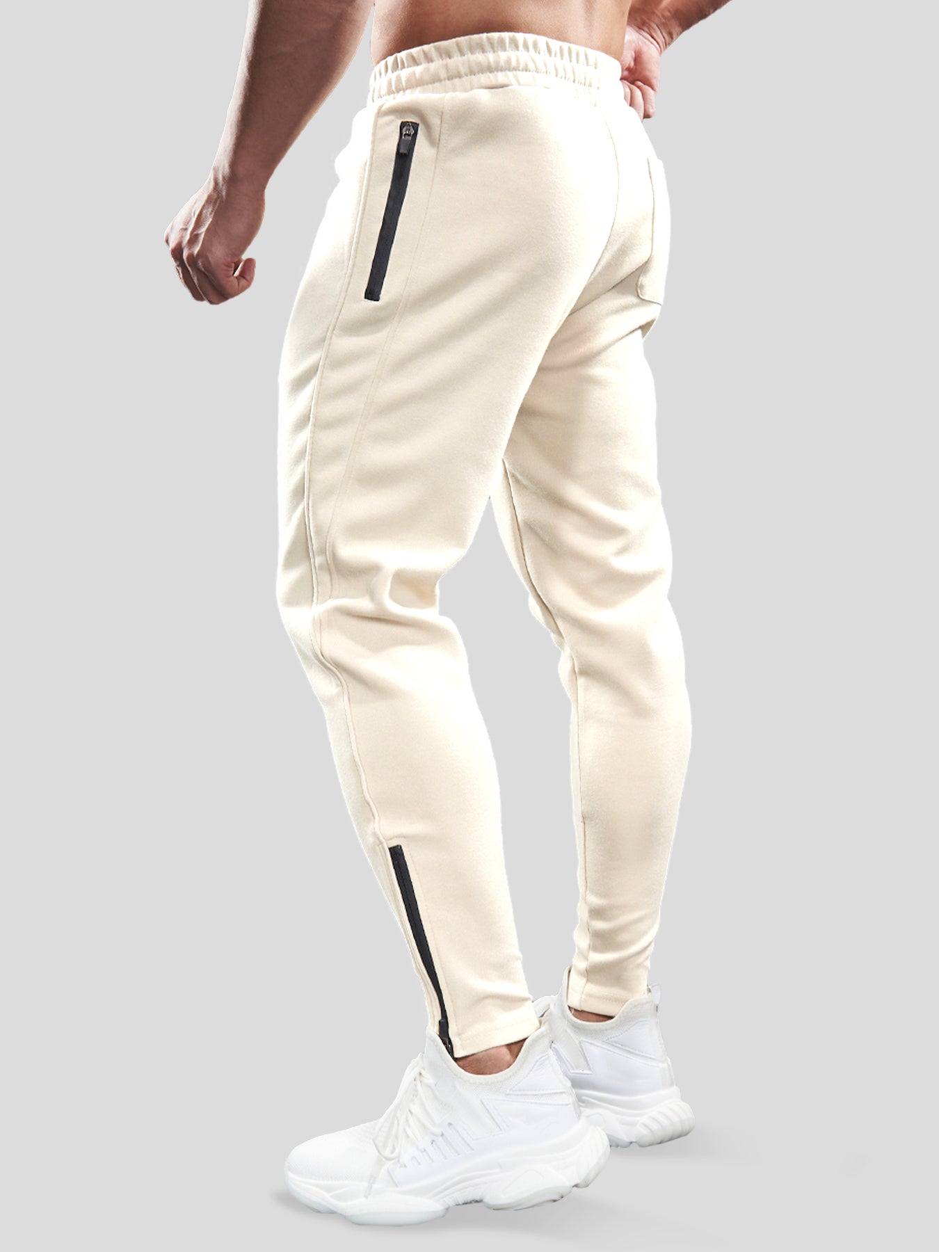 Weekend Performance Jogger con cremallera en el tobillo