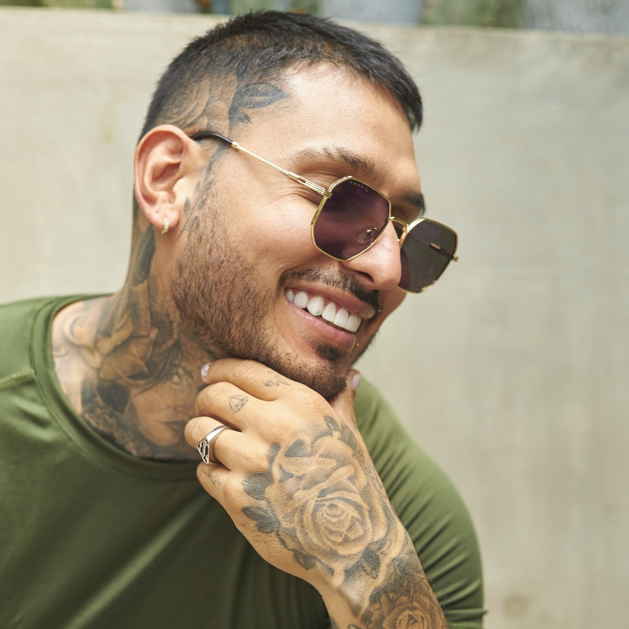 GAFAS DE SOL MARFIL VINTAGE TORNASOL AZUL - LLÉVATE 2 Y PAGA 1