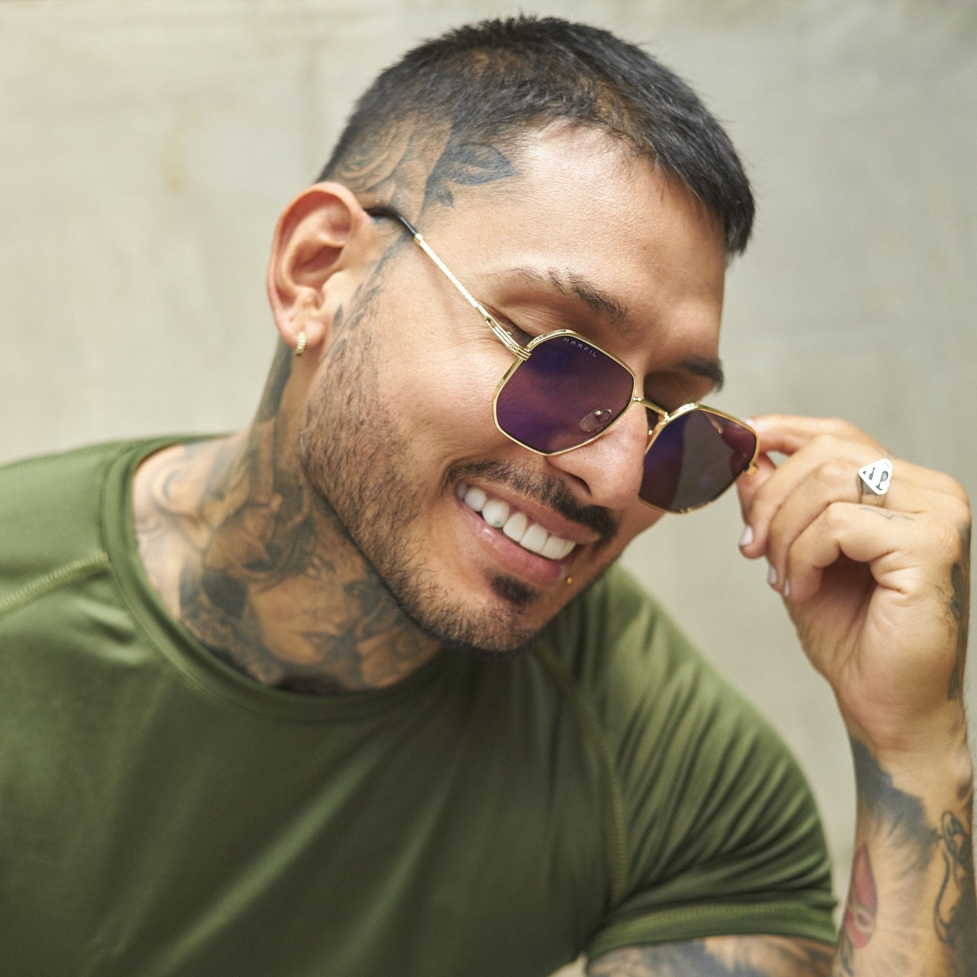 GAFAS DE SOL MARFIL VINTAGE TORNASOL AZUL - LLÉVATE 2 Y PAGA 1