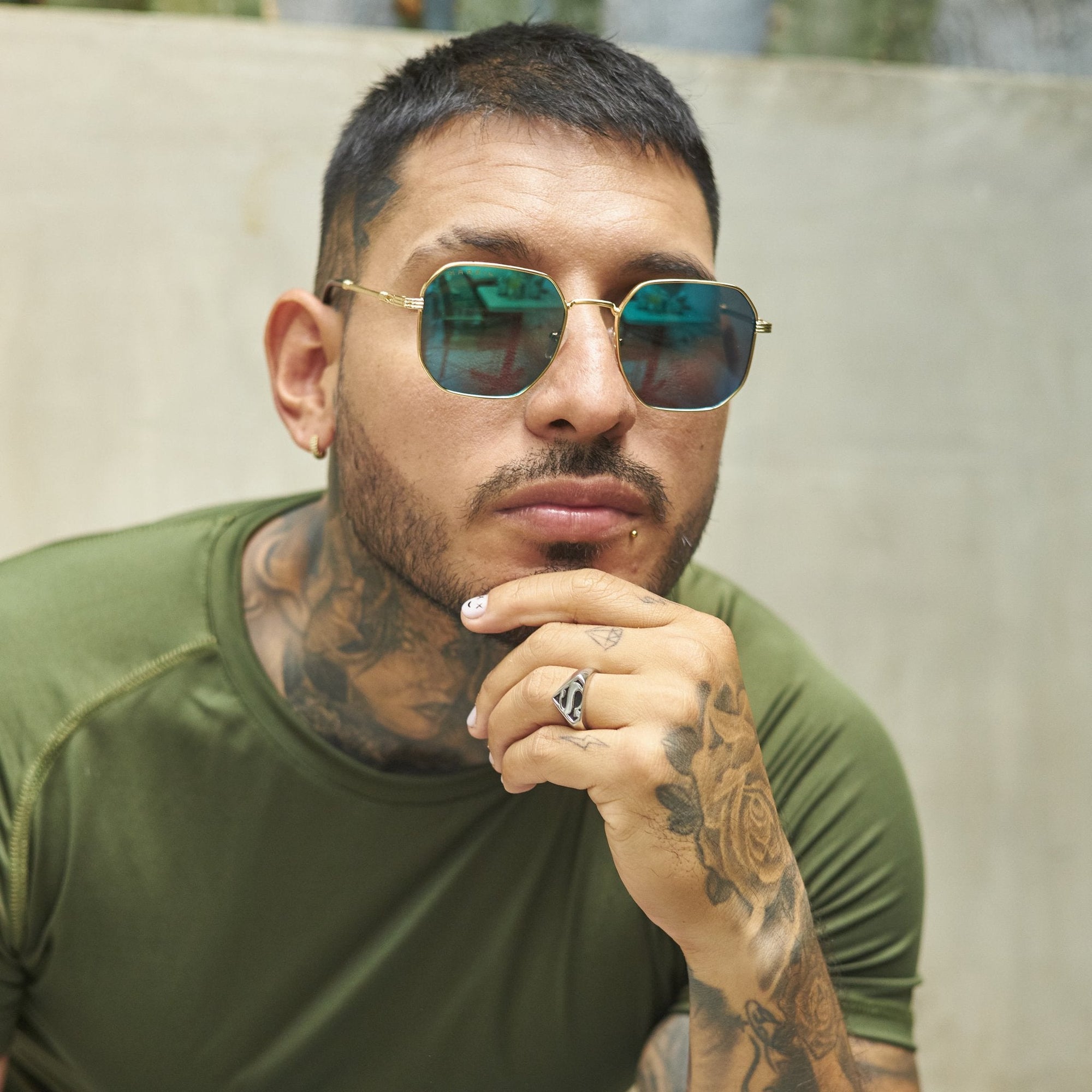 GAFAS DE SOL MARFIL VINTAGE TORNASOL AZUL - LLÉVATE 2 Y PAGA 1
