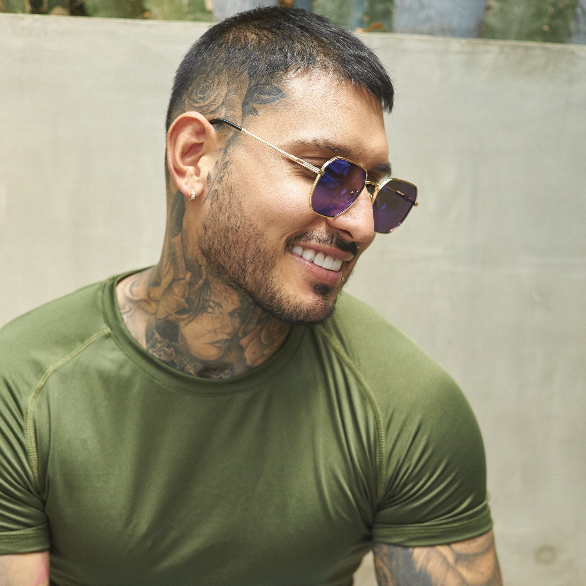 GAFAS DE SOL MARFIL VINTAGE TORNASOL AZUL - LLÉVATE 2 Y PAGA 1