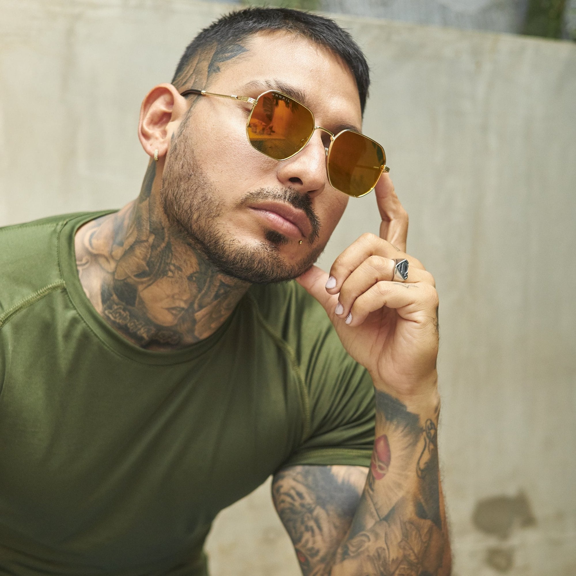 GAFAS DE SOL MARFIL VINTAGE TORNASOL ROJO - LLÉVATE 2 Y PAGA 1